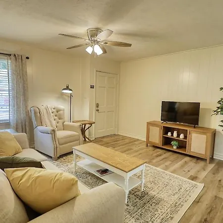 Cozy French Cottage 1/2 Mi From Covington Square Exterior photo