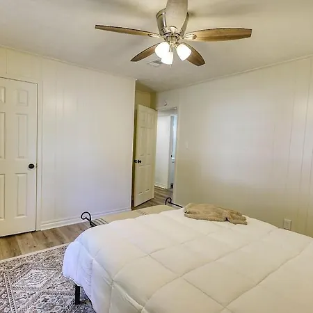 Cozy French Cottage 1/2 Mi From Covington Square Exterior photo