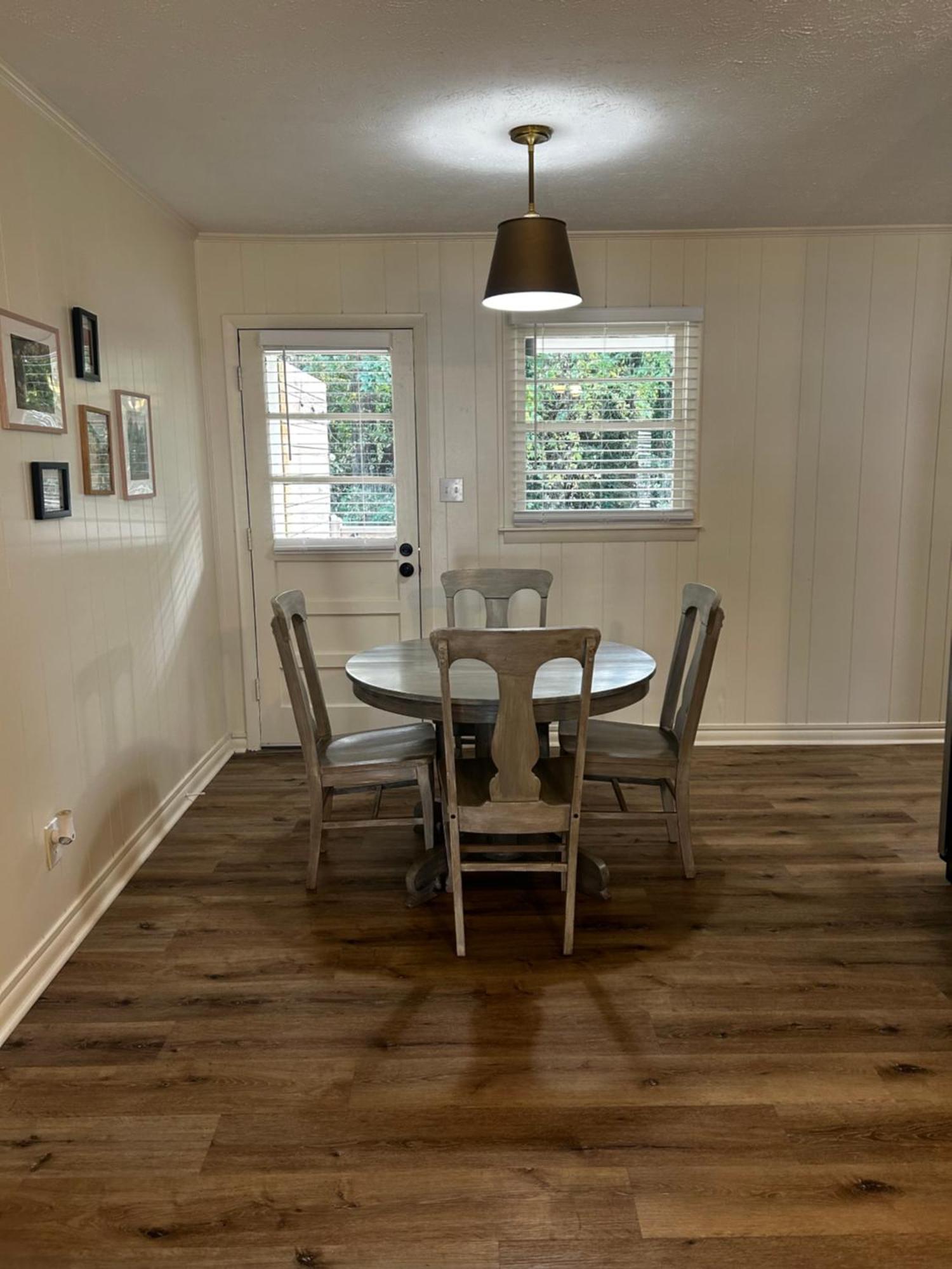 Holiday home Cozy French 1/2 Mi From Square *